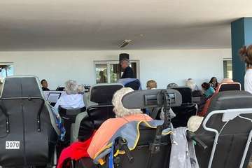 La Banda Municipal y el cantante Fasur deleitan a los internos de la Residencia de Taliarte/TA.